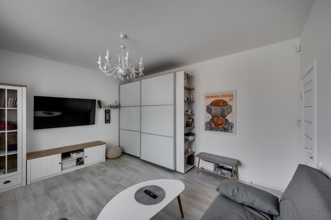 White Apartment Scandinavian Style Zaporizhia ภายนอก รูปภาพ