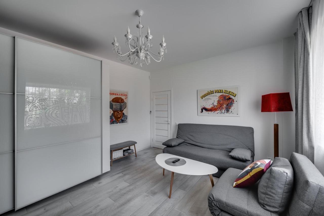 White Apartment Scandinavian Style Zaporizhia ภายนอก รูปภาพ