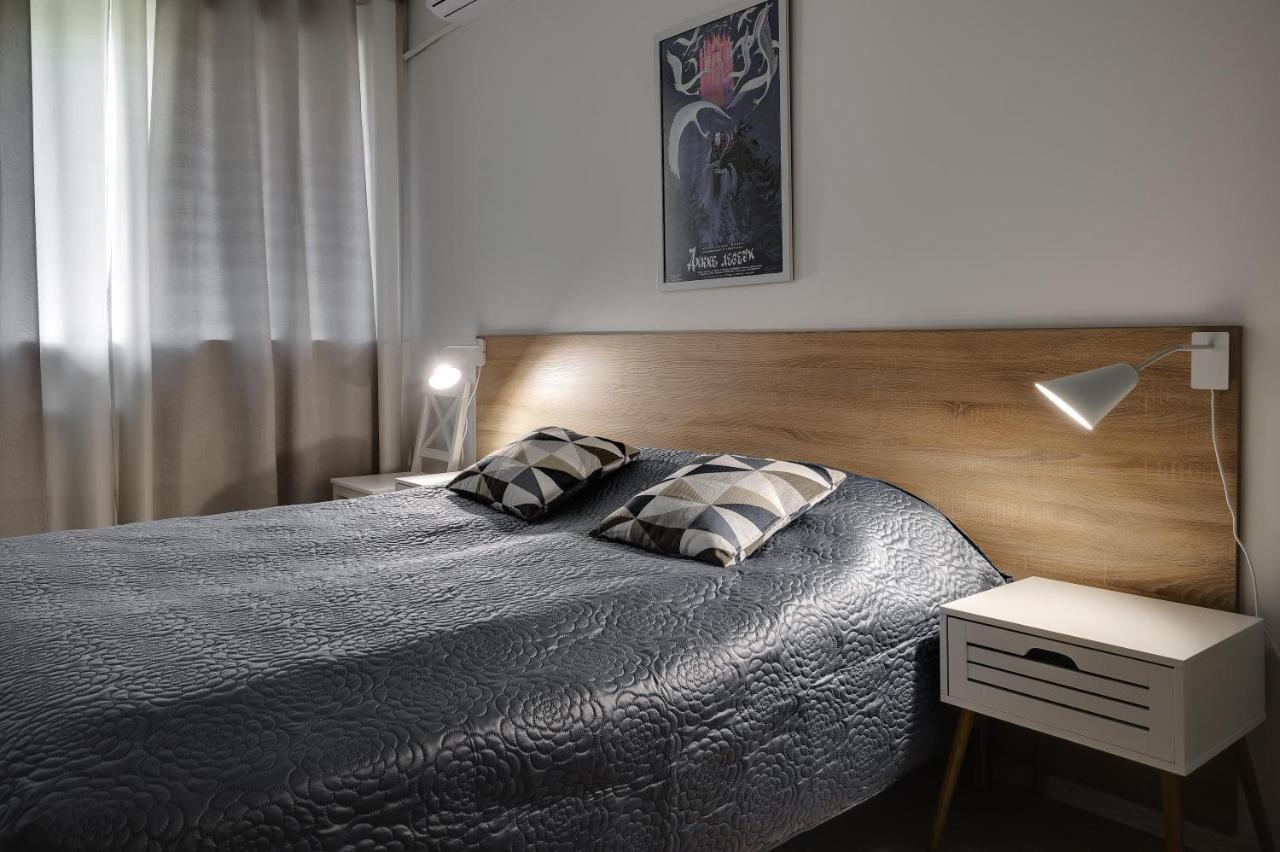 White Apartment Scandinavian Style Zaporizhia ภายนอก รูปภาพ